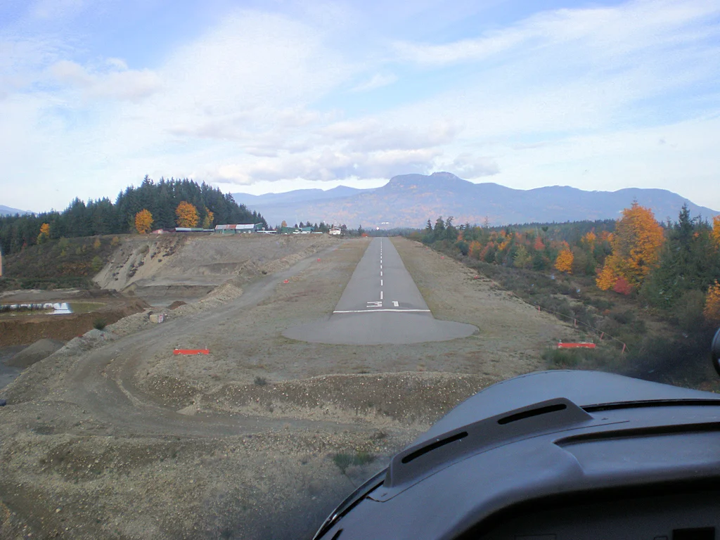 Final approach for Runway 31 at Duncan Airport